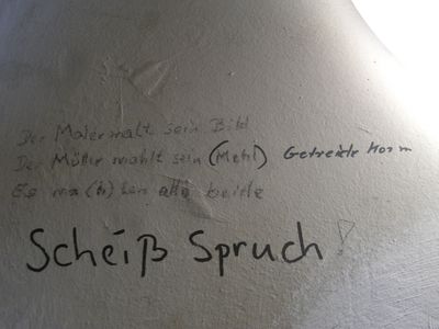 Schmierereien im Theater 3.JPG